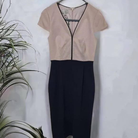 hobbs Dresses & Skirts - Hobbs pink/navy ribbed pencil dress.Size uk 8